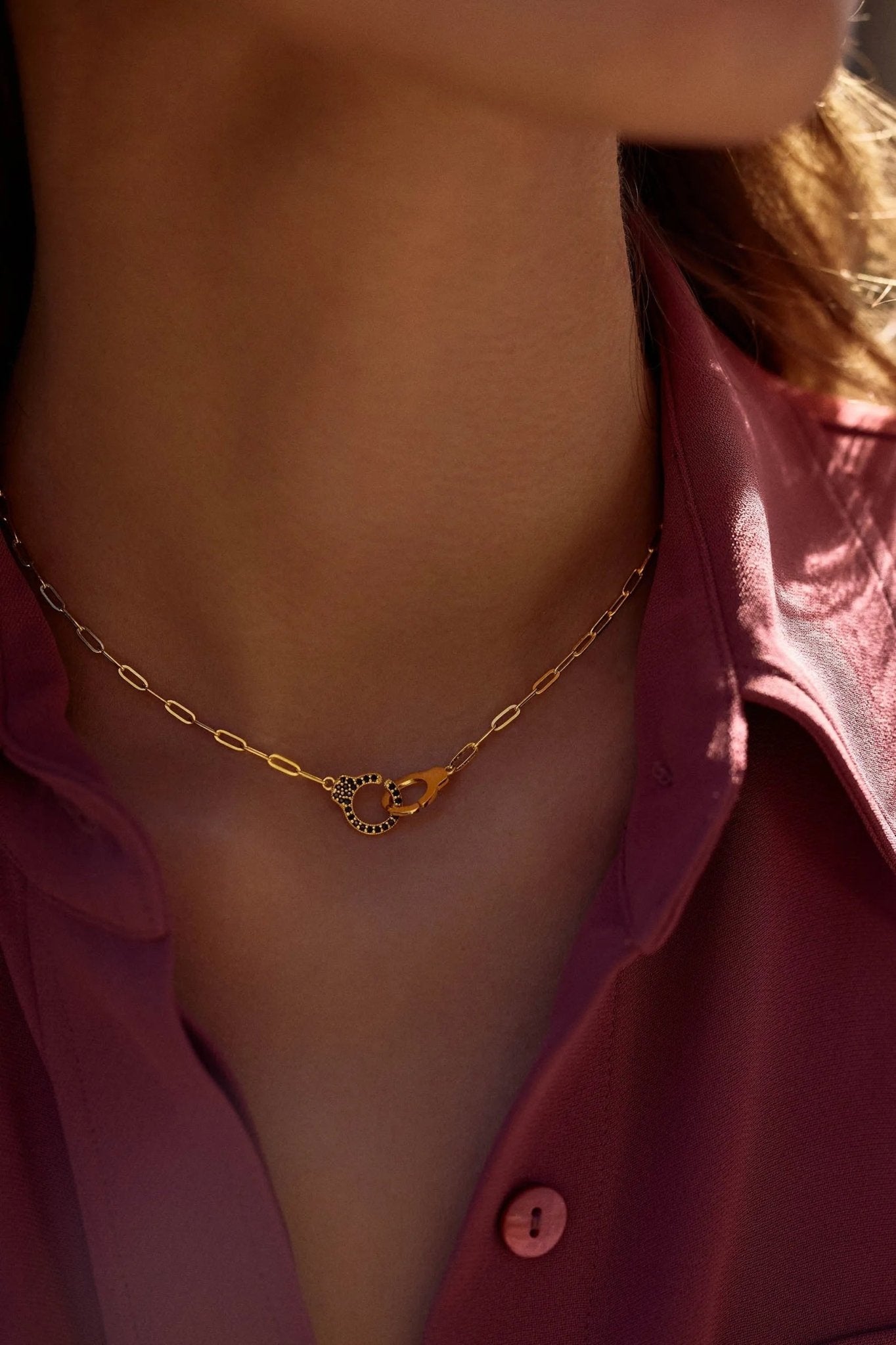 Handcuffs Pavé Necklace - Sofia Godinho Necklaces