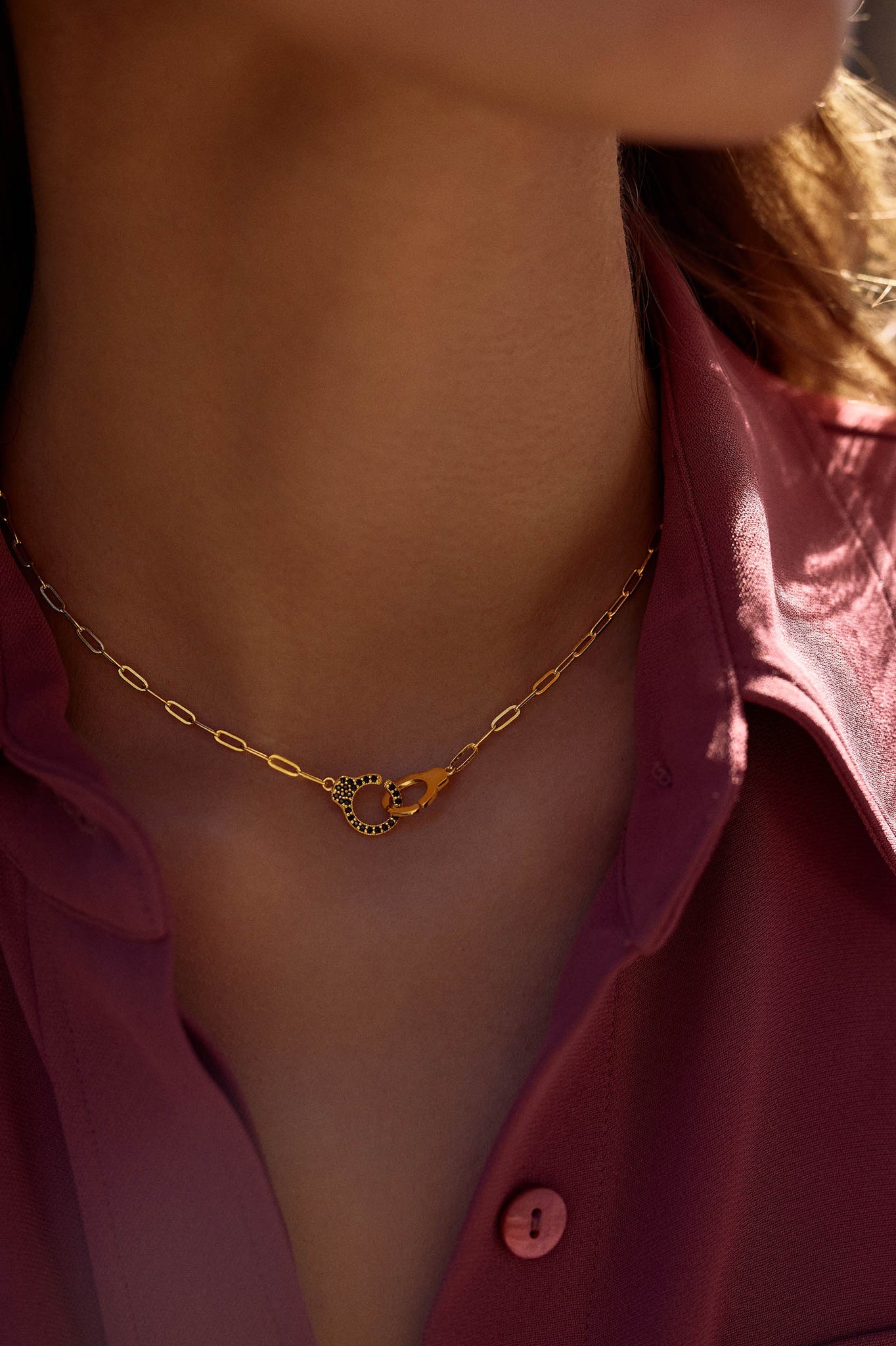 Handcuffs Pavé Necklace - Sofia Godinho