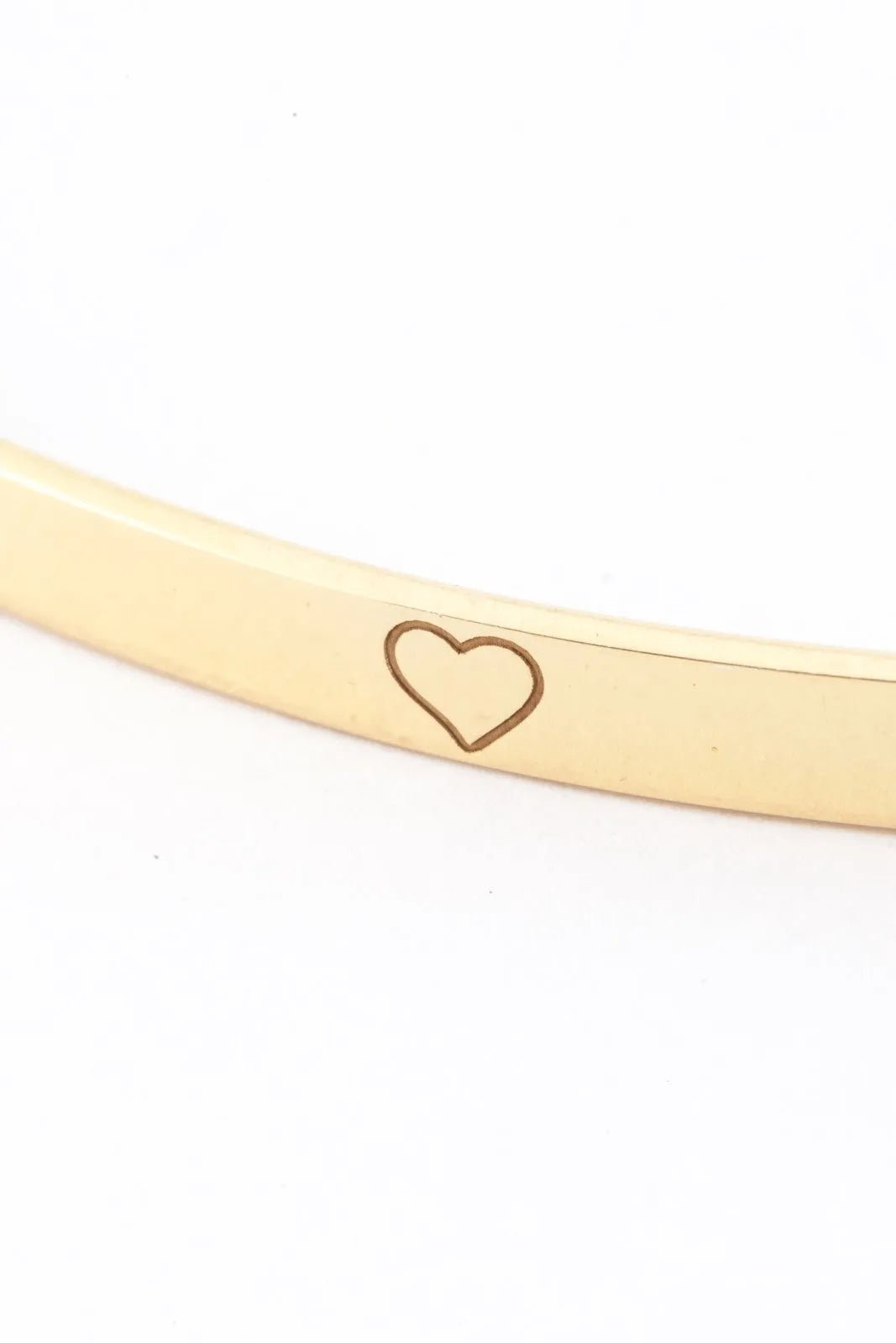 Minimal Heart Cuff - Sofia Godinho